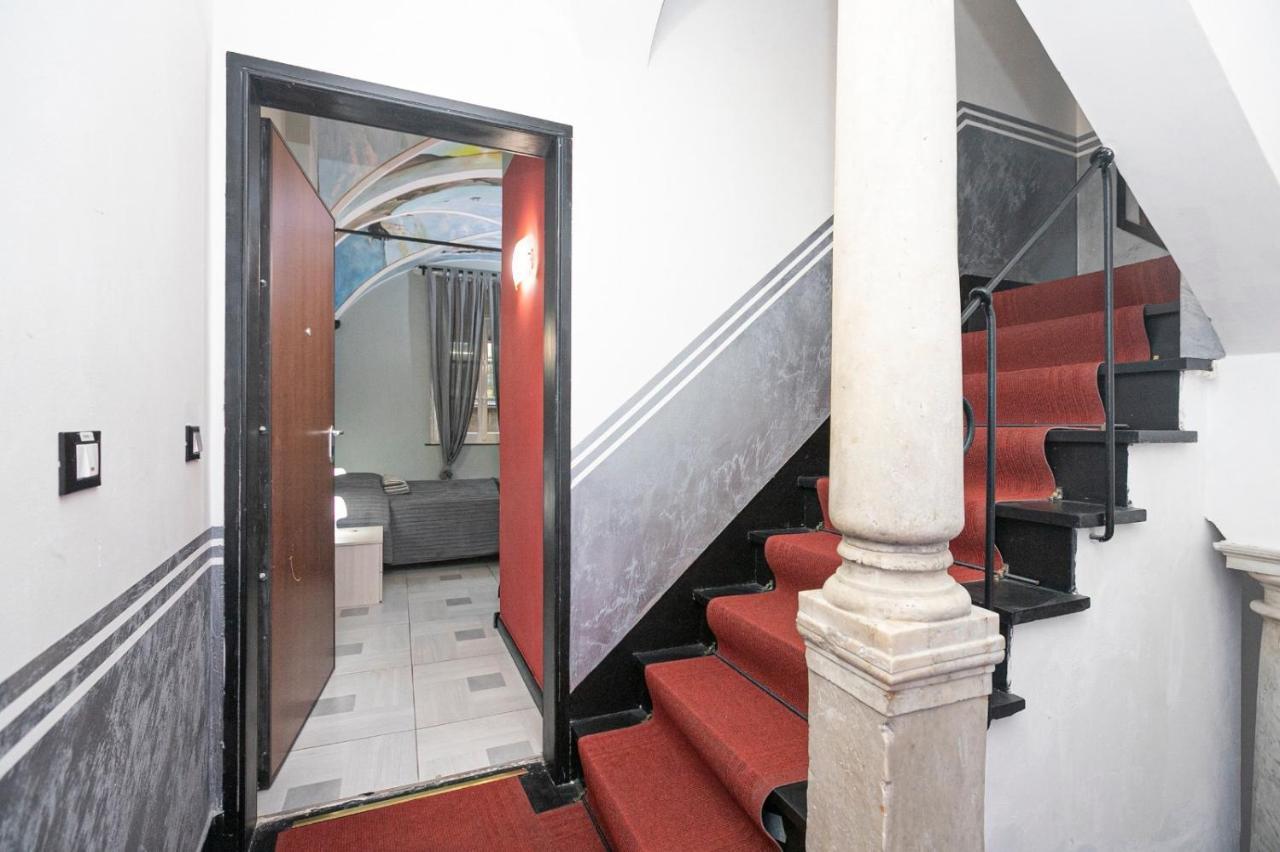 Maison d'hôtes Torre Degli Orefici Dimora Medioevale Gênes