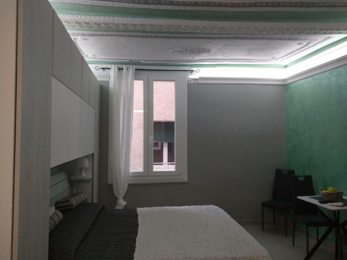 Torre Degli Orefici Dimora Medioevale Gênes