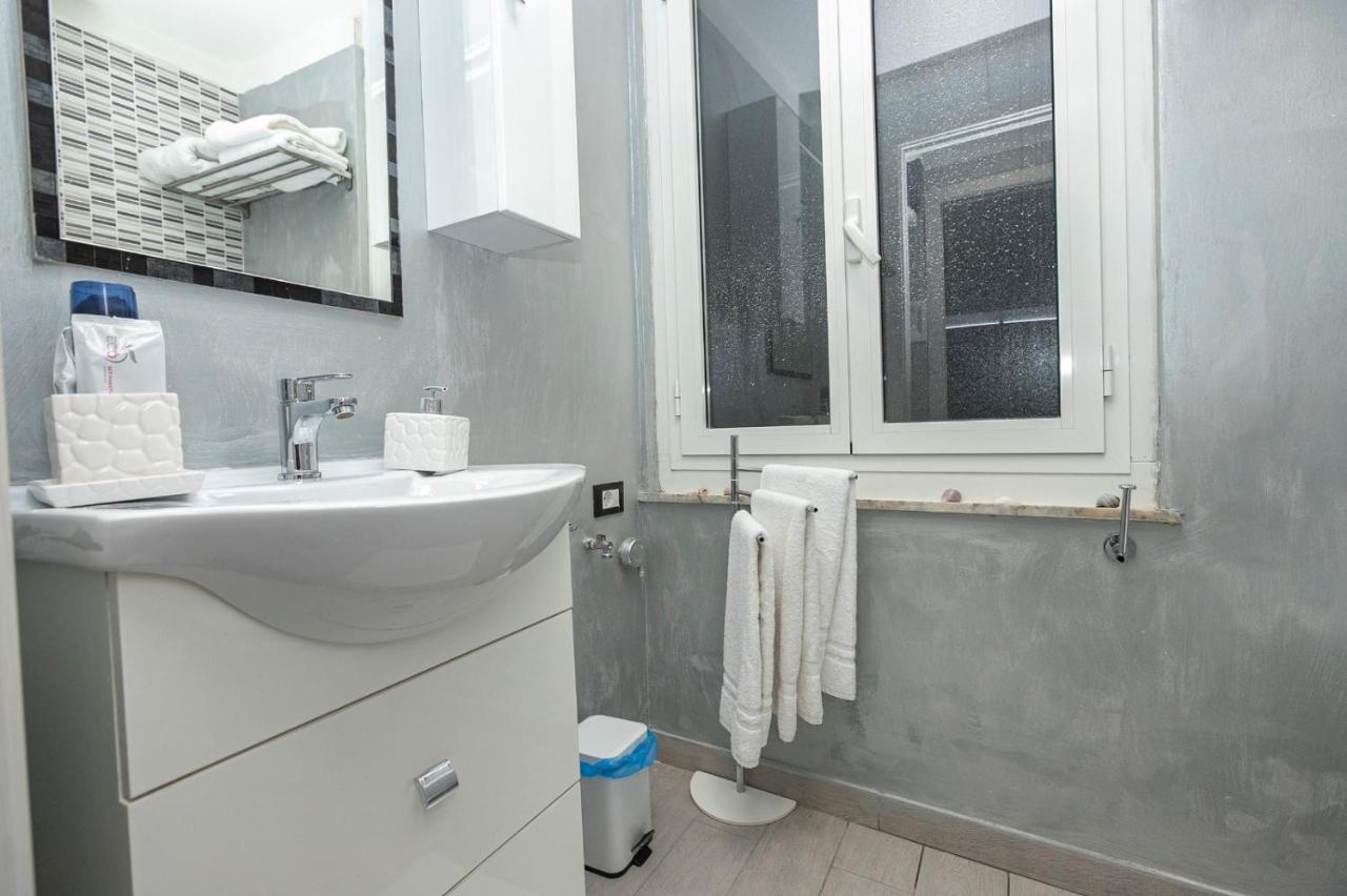 Torre Degli Orefici Dimora Medioevale Maison d'hôtes *